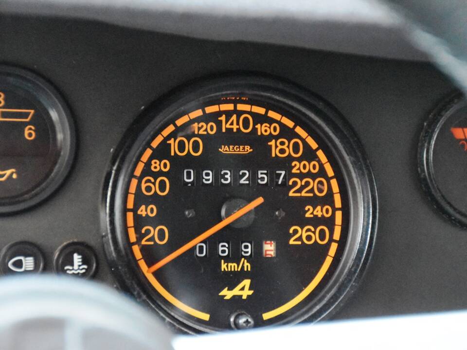 Image 24/33 of Alpine A 310 V6 (1981)