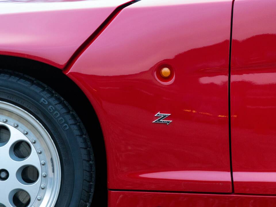 Image 24/50 of Alfa Romeo SZ (1991)
