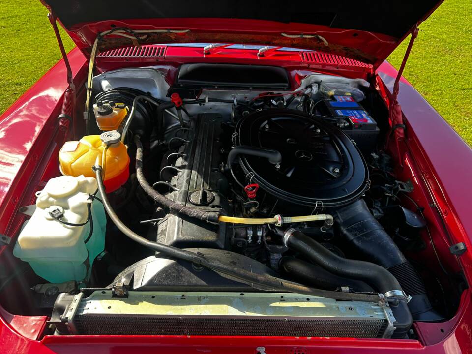 Image 32/50 de Mercedes-Benz 300 SL (1988)