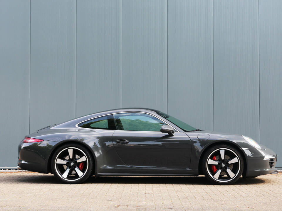 Image 4/43 de Porsche 911 Carrera S &quot;50 Jahre 911&quot; (2013)