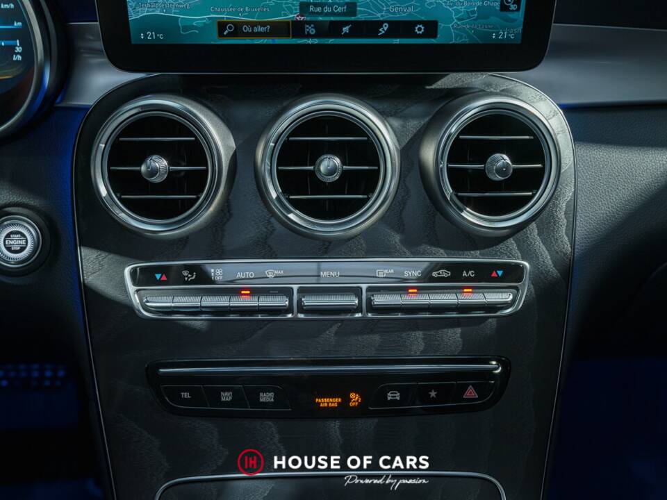 Image 20/23 of Mercedes-Benz GLC 63 S AMG 4MATIC+ (2020)