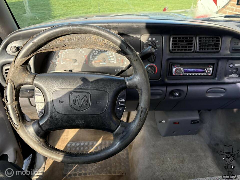 Image 14/34 of Dodge Ram 1500 (1998)