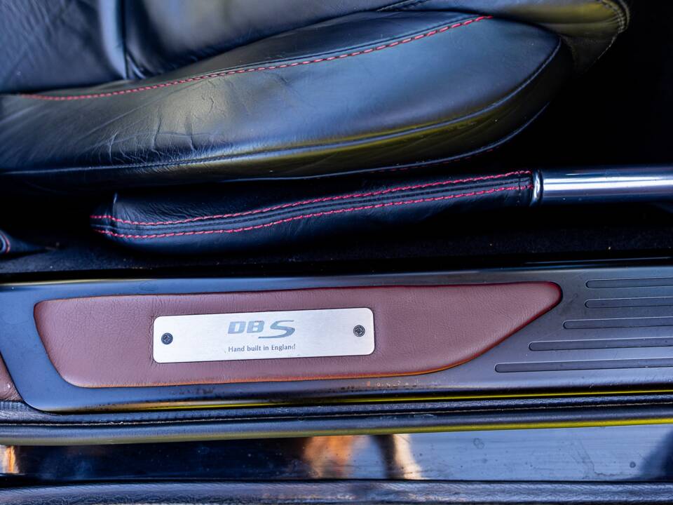 Afbeelding 42/50 van Aston Martin DBS Volante (2011)