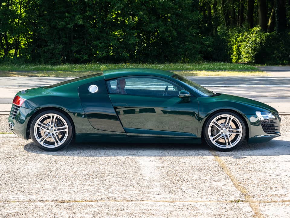 Image 12/33 of Audi R8 (2007)