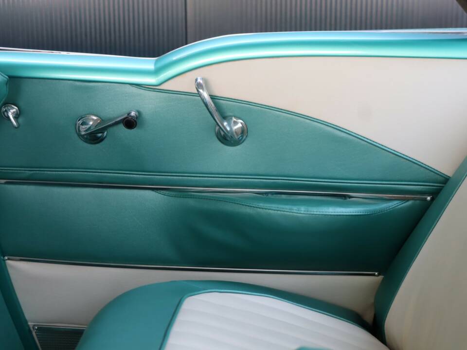 Image 36/50 of Buick 60 Century Riviera (1955)