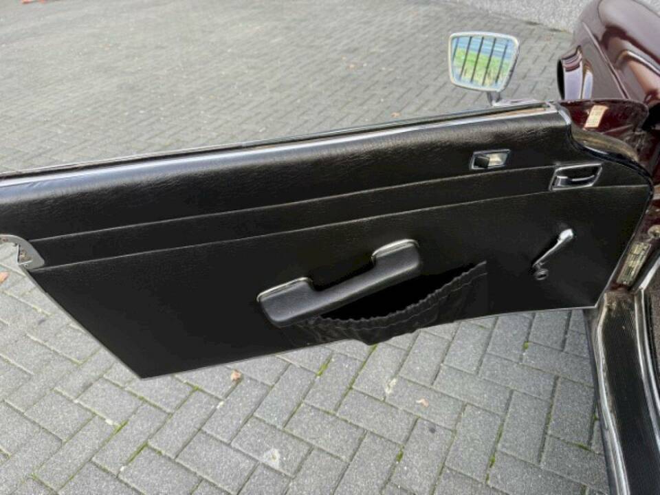 Image 21/36 de Mercedes-Benz 280 SL (1969)