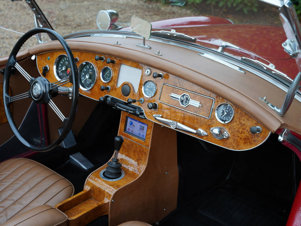 Image 34/50 of MG MGA 1600 (1962)