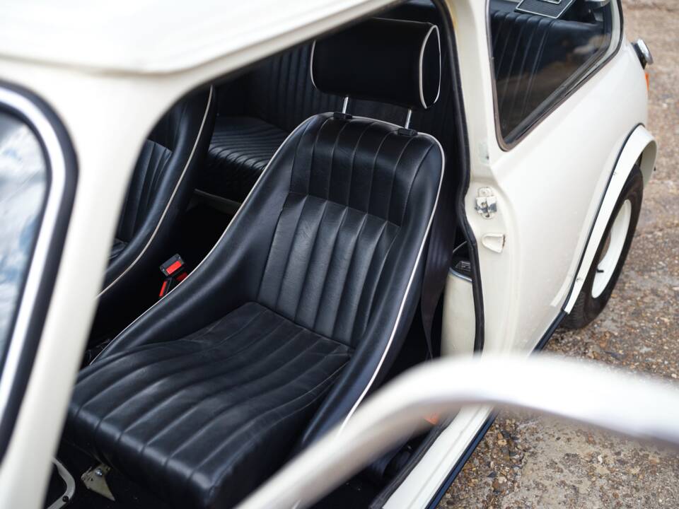 Image 39/50 of Austin Mini Cooper 850 (1968)