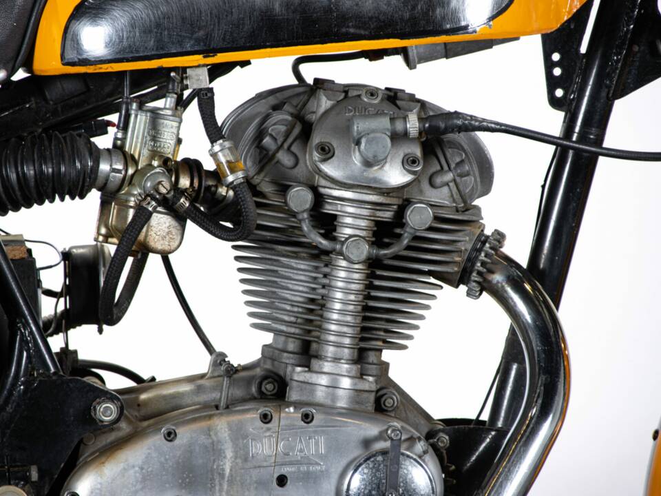 Bild 37/50 von Ducati 250 Scrambler (1971)
