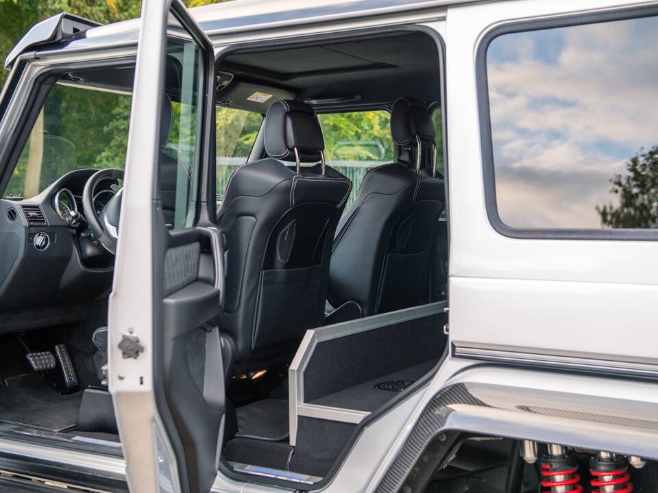 Image 12/22 of Mercedes-Benz G 500 4x4² (2017)