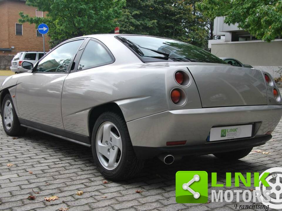 Immagine 6/10 di FIAT Coupé 2.0 16V (1996)