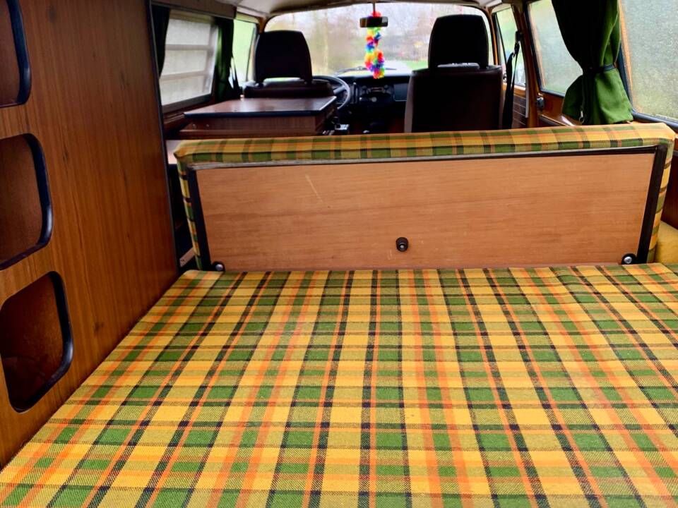 Imagen 16/19 de Volkswagen T2b Westfalia (1979)