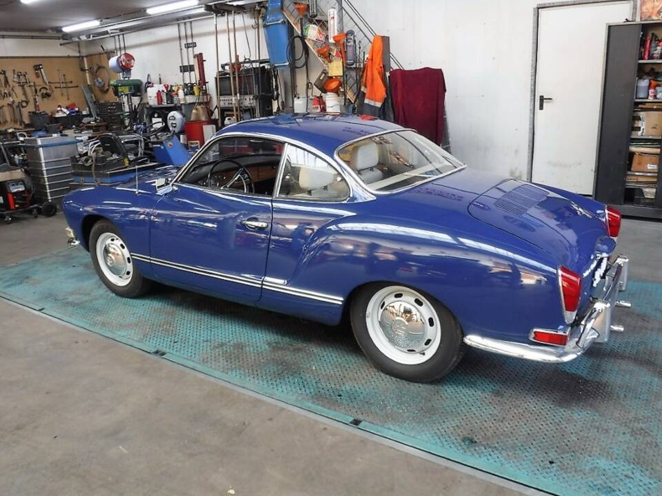 Image 15/50 of Volkswagen Karmann Ghia 1500 (1970)