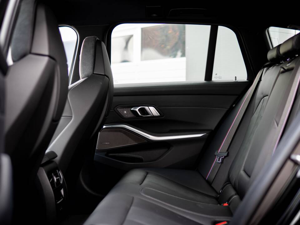 Image 29/32 of BMW M3 Competition Touring xDrive (2024)