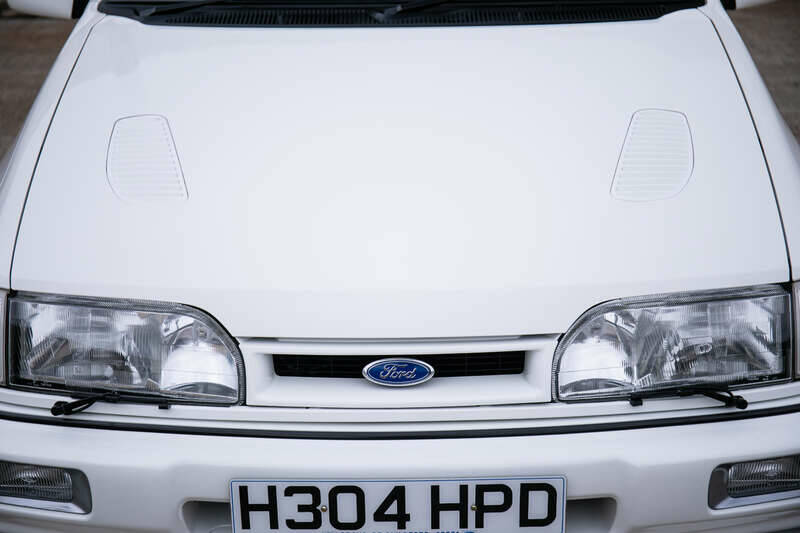 Image 13/50 of Ford Sierra RS Cosworth (1990)