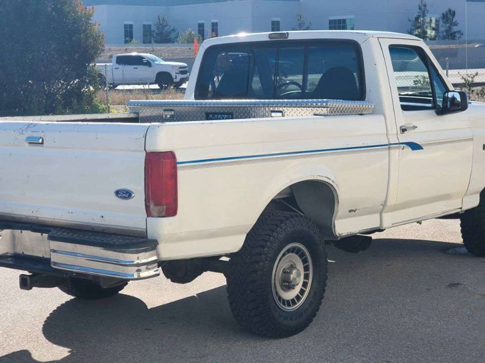 Image 5/20 of Ford F-150 (1992)