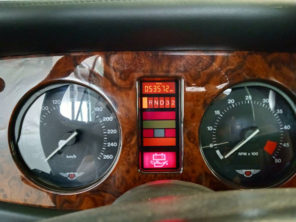 Image 11/16 of Bentley Azure (1997)