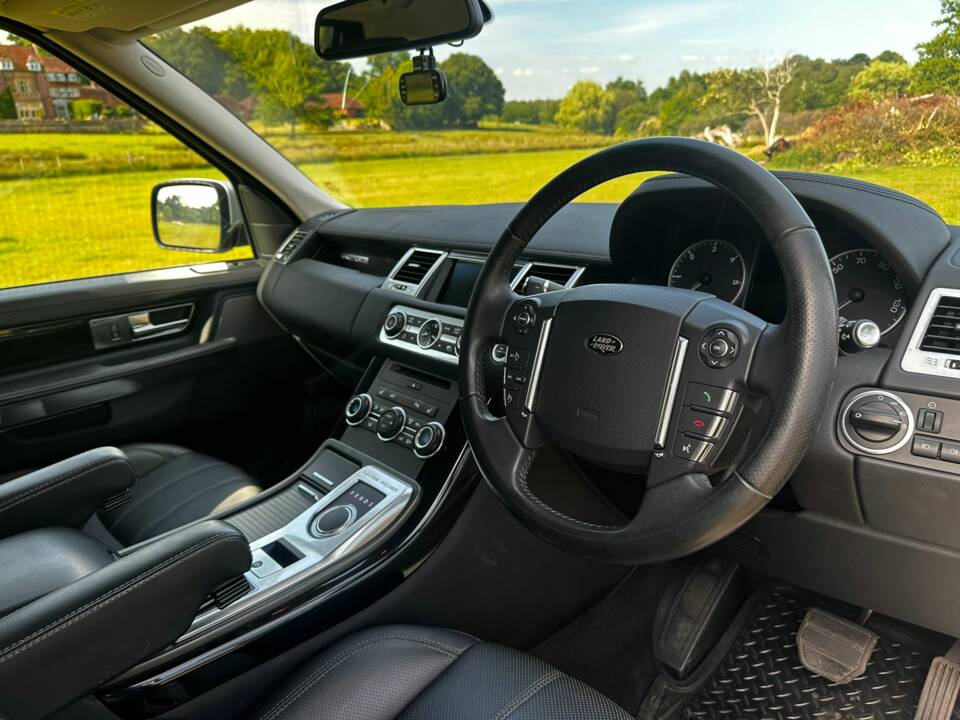 Bild 36/77 von Land Rover Range Rover Sport SDV6 (2013)