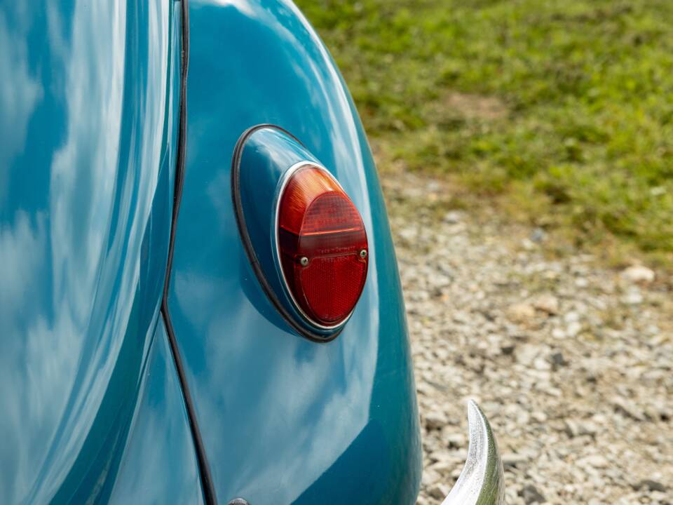 Bild 24/40 von Volkswagen Käfer 1300 (1965)