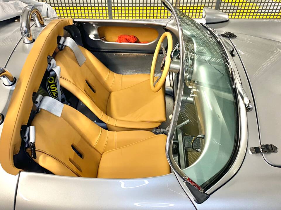 Bild 17/21 von Porsche 550 Spyder RS 1500 (1987)
