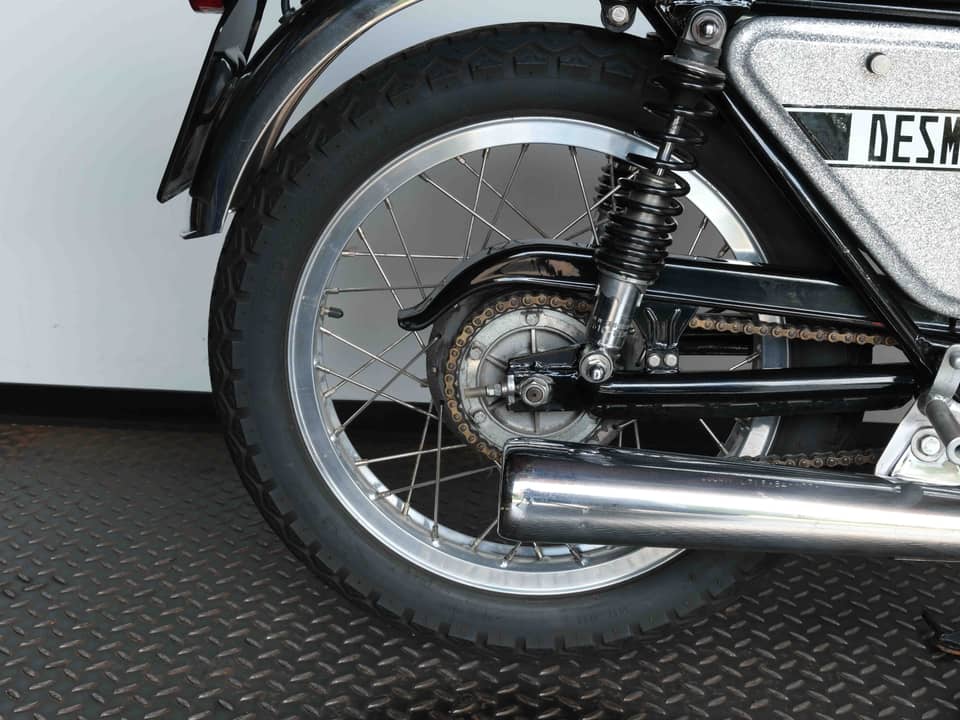 Image 49/64 of Ducati 350 Desmo (1971)