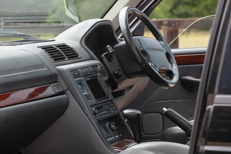 Image 40/50 de Land Rover Range Rover 4.0 HSE (2001)
