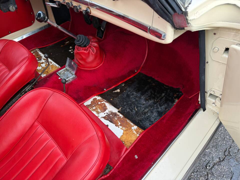 Bild 23/100 von Alfa Romeo Giulia 1600 Spider (1962)