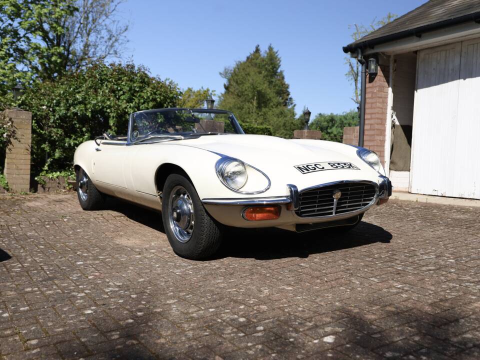 Image 7/50 de Jaguar Type E V12 (1972)