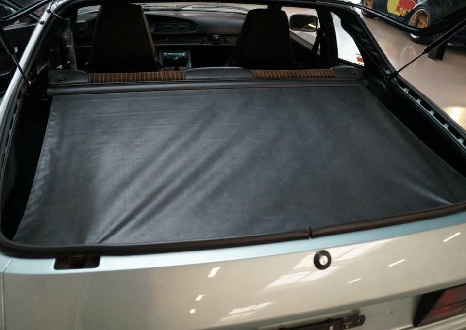 Image 16/50 de Porsche 944 Turbo (1986)