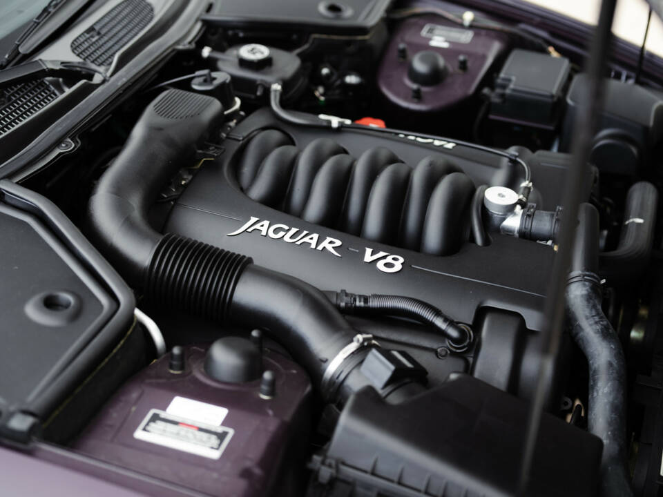 Imagen 14/36 de Jaguar XK8 4.0 (1999)