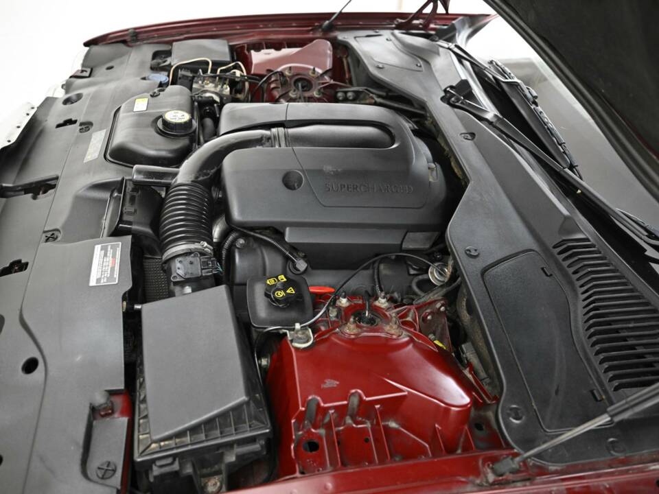 Imagen 47/50 de Jaguar XJR Super V8 (2004)