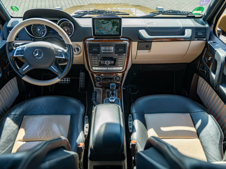 Image 20/33 of Mercedes-Benz G 500 (LWB) (2017)