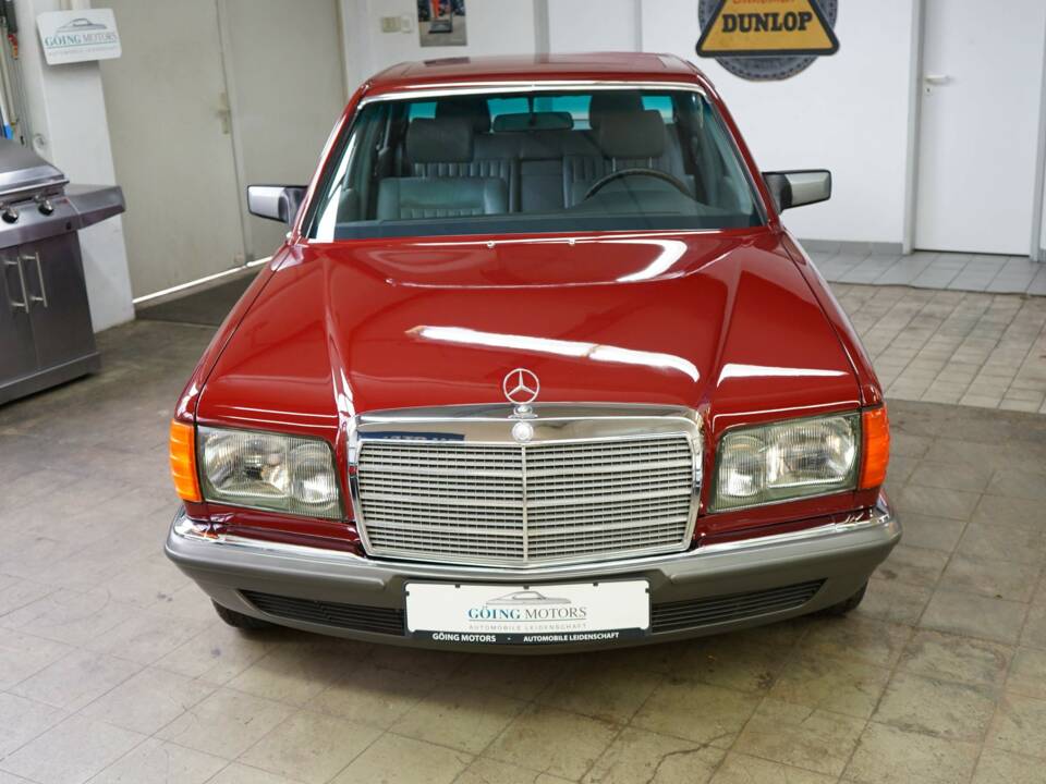 Immagine 5/42 di Mercedes-Benz 500 SEL (1982)