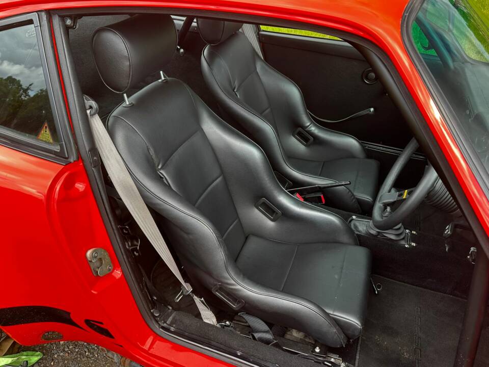 Bild 30/47 von Porsche 911 Carrera 4 (1990)