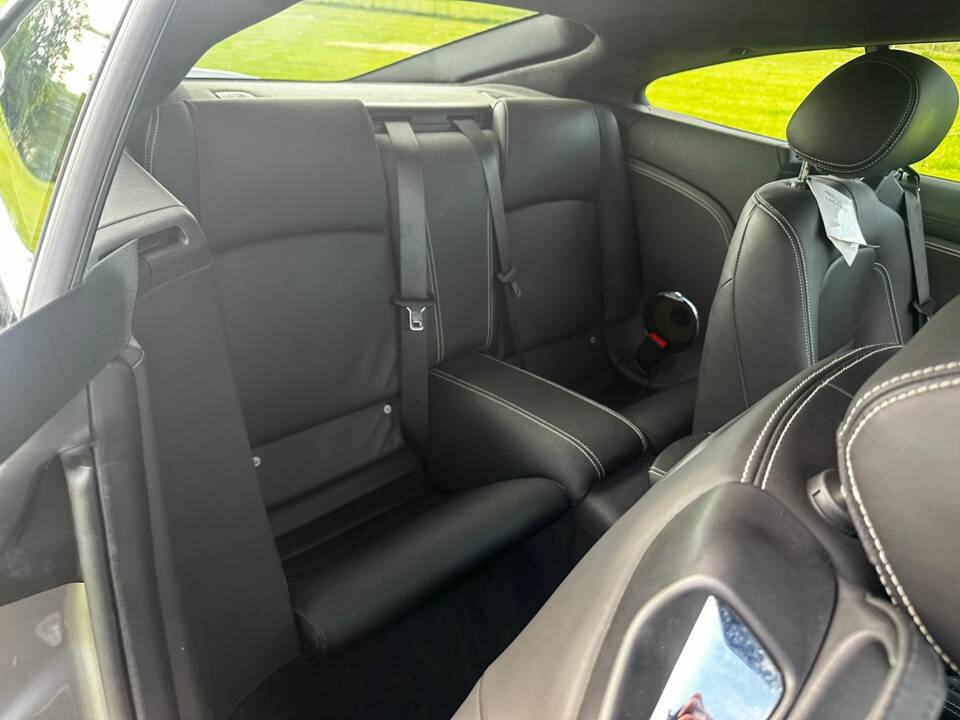 Image 22/46 of Jaguar XKR (2010)