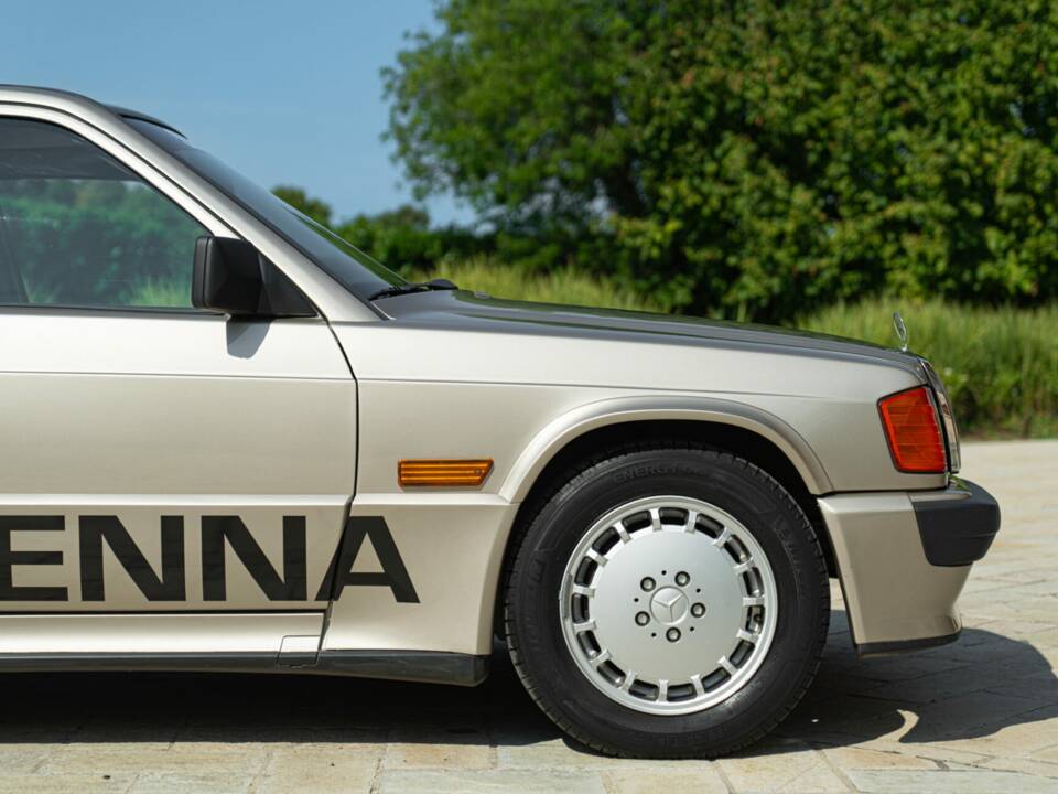 Image 23/50 of Mercedes-Benz 190 E 2.3-16 (1985)