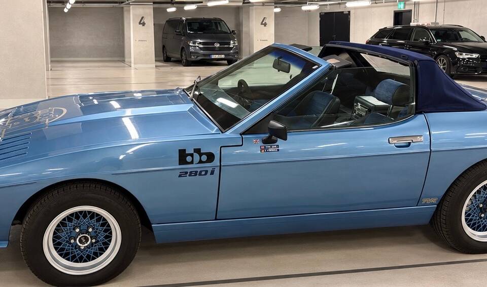 Image 5/17 of TVR Tasmin Series 1 (1984)