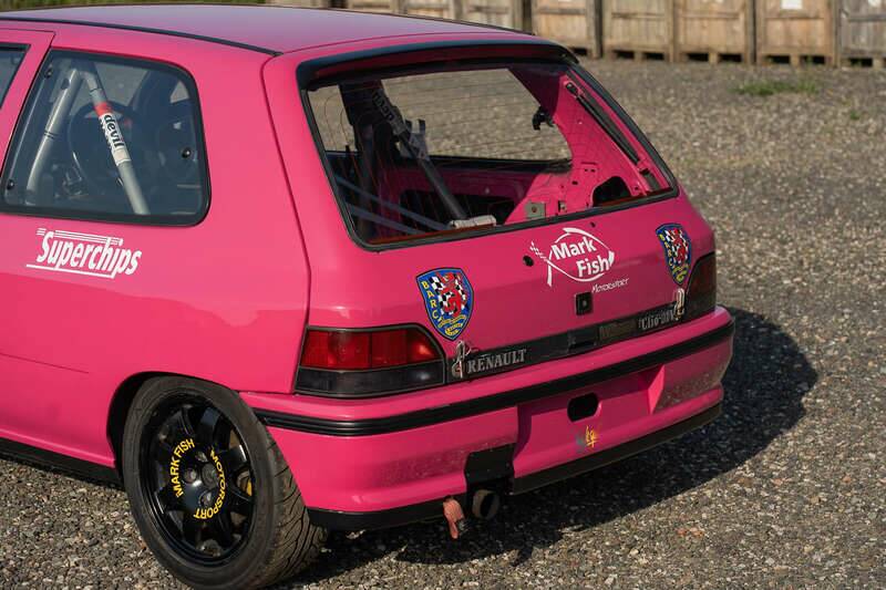 Imagen 9/50 de Renault Clio I 1.8 16V (1991)