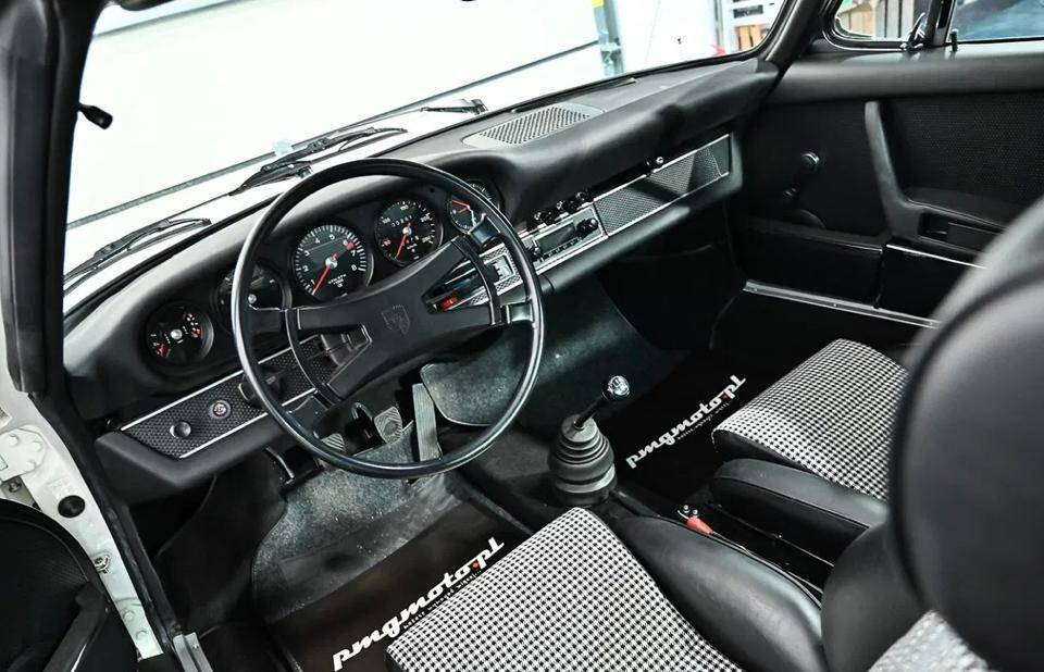 Image 5/43 of Porsche 911 2.4 T (1973)