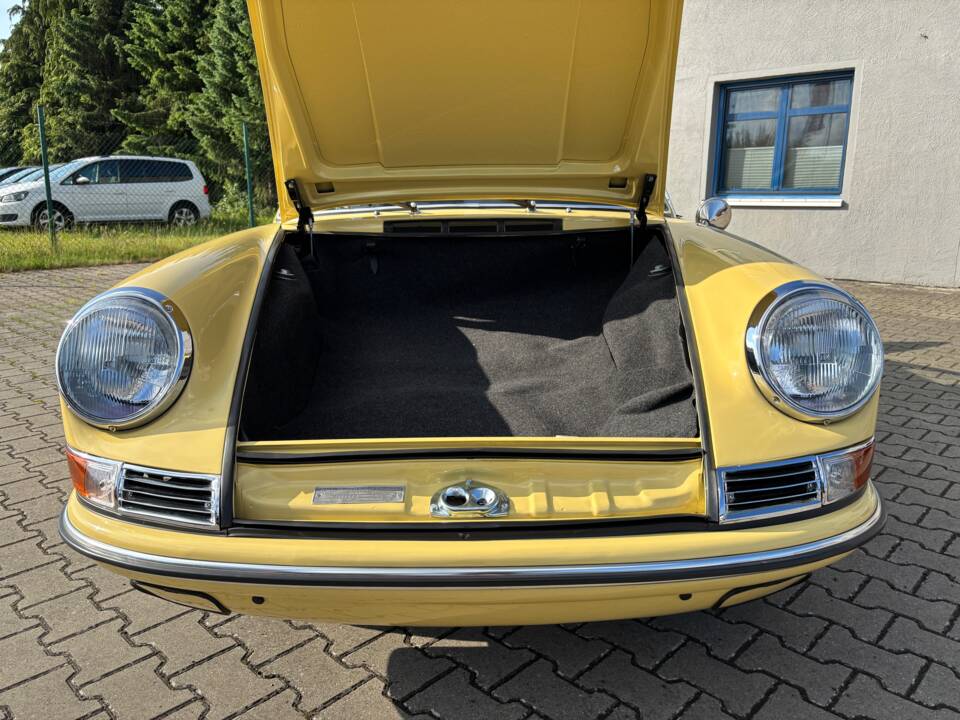 Image 52/70 of Porsche 912 (1965)