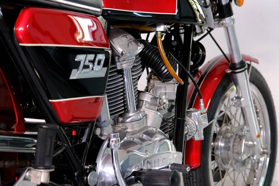 Immagine 91/96 di Ducati 750 GT (1974)