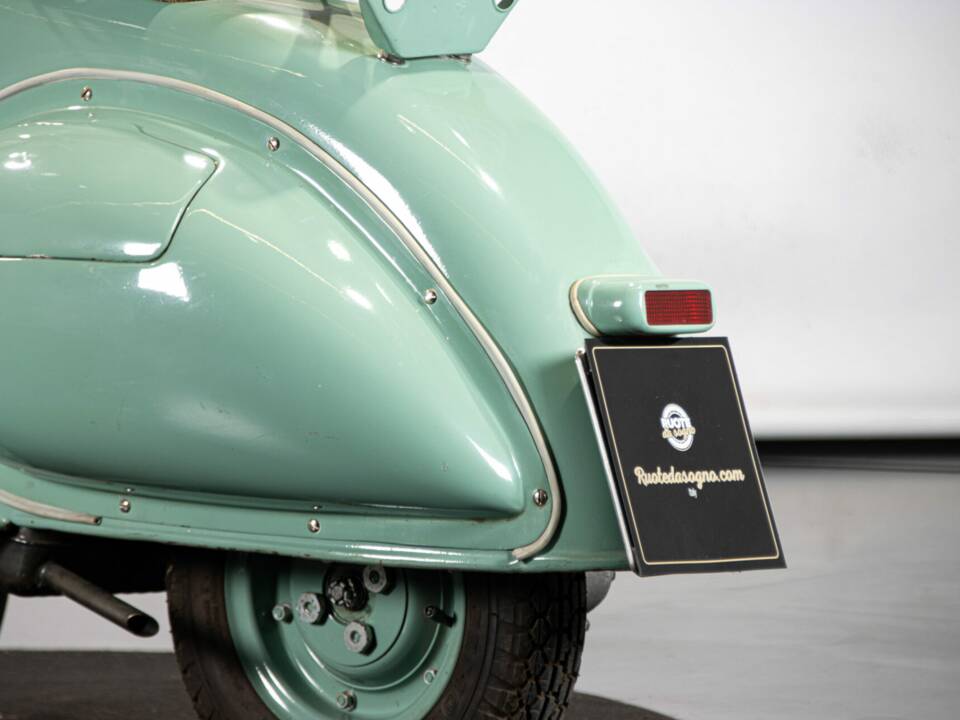 Immagine 16/50 di Piaggio Vespa 125 (1953)