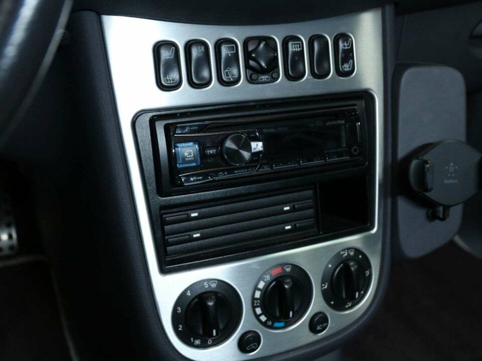 Image 18/50 of Mercedes-Benz A 210 Evolution (2002)