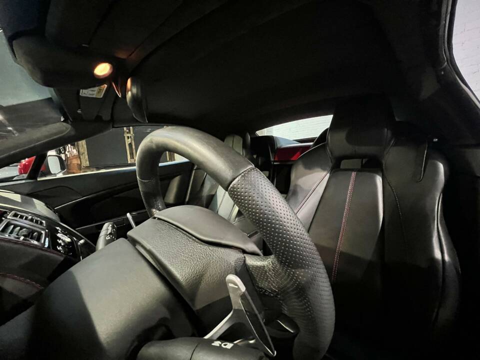 Imagen 42/60 de Aston Martin V8 Vantage Roadster (2008)