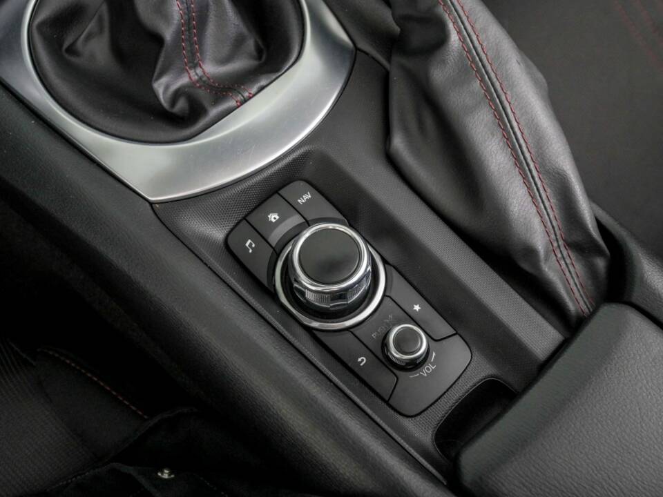 Imagen 40/50 de Mazda MX-5 1.5 (2016)