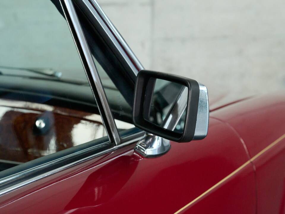 Bild 34/50 von Jaguar XJ 6 L 4.2 (1974)