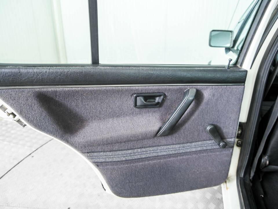 Immagine 34/46 di Volkswagen Jetta II 1.8 (1985)