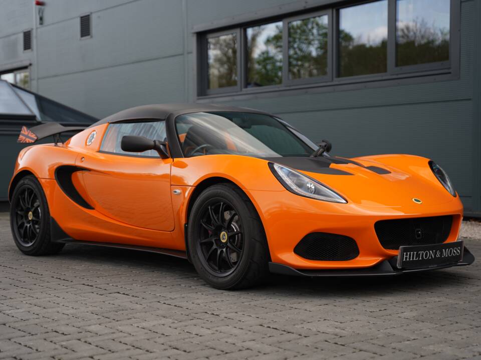 Image 41/50 of Lotus Elise Cup 250 (2019)