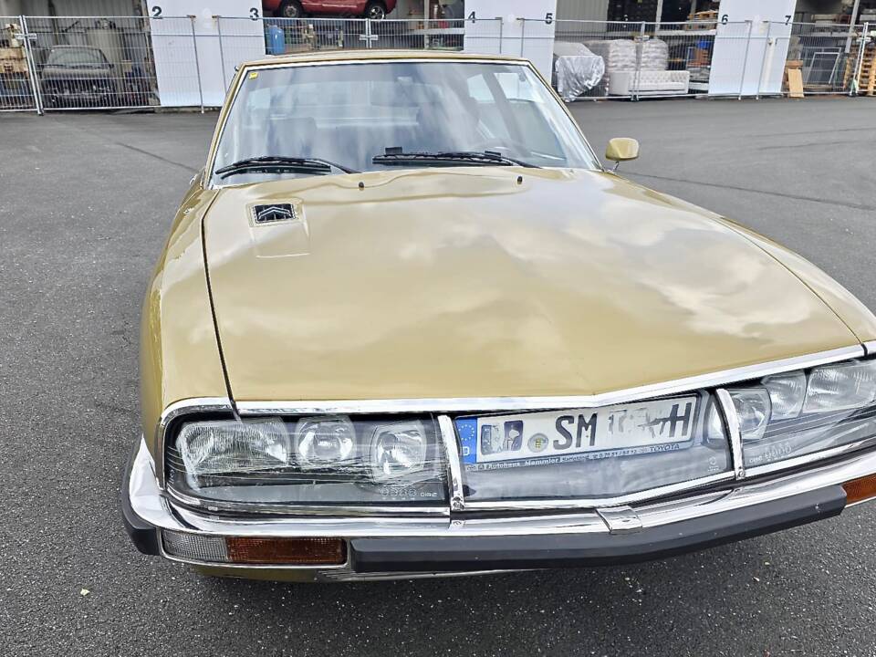 Image 17/19 of Citroën SM injection (1973)