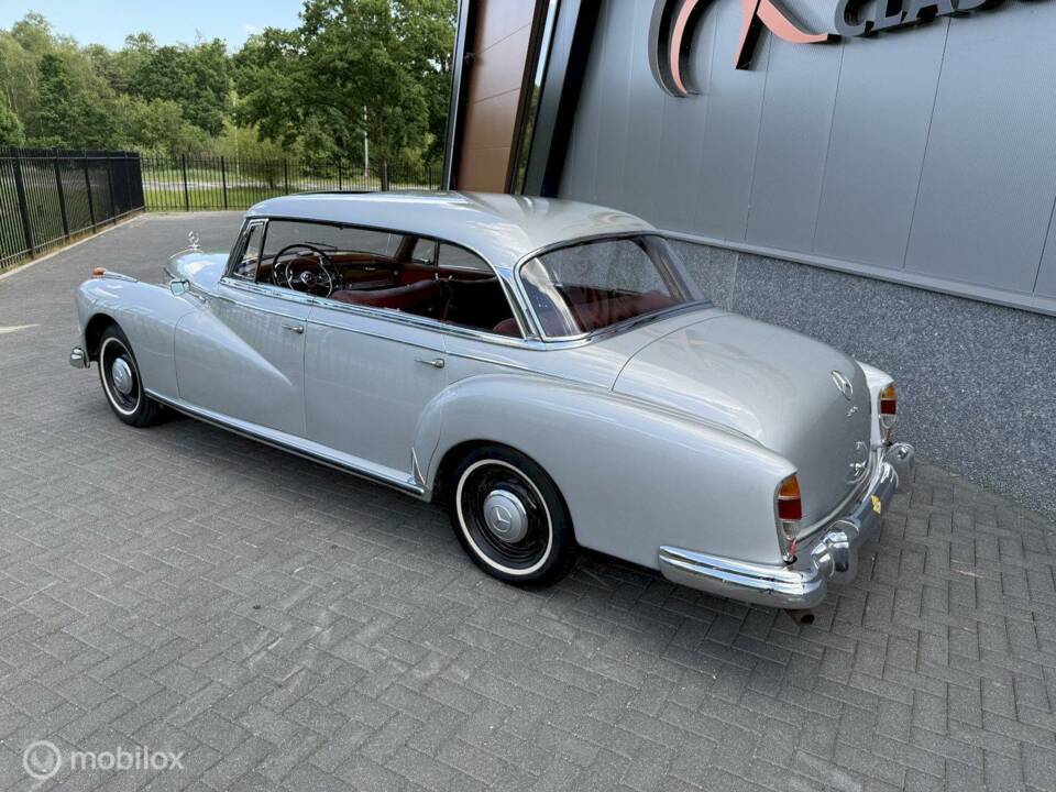 Image 11/36 of Mercedes-Benz 300 d (1958)